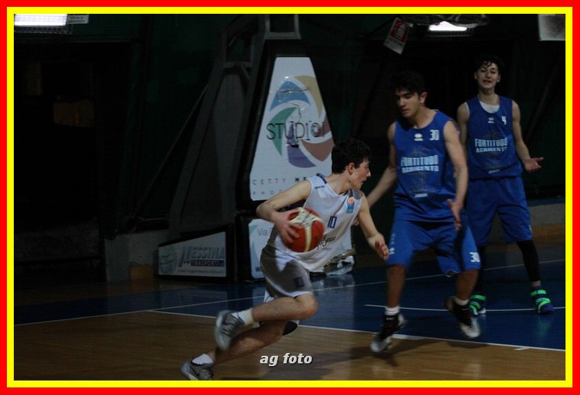 170407 basketU16 230_tn.jpg